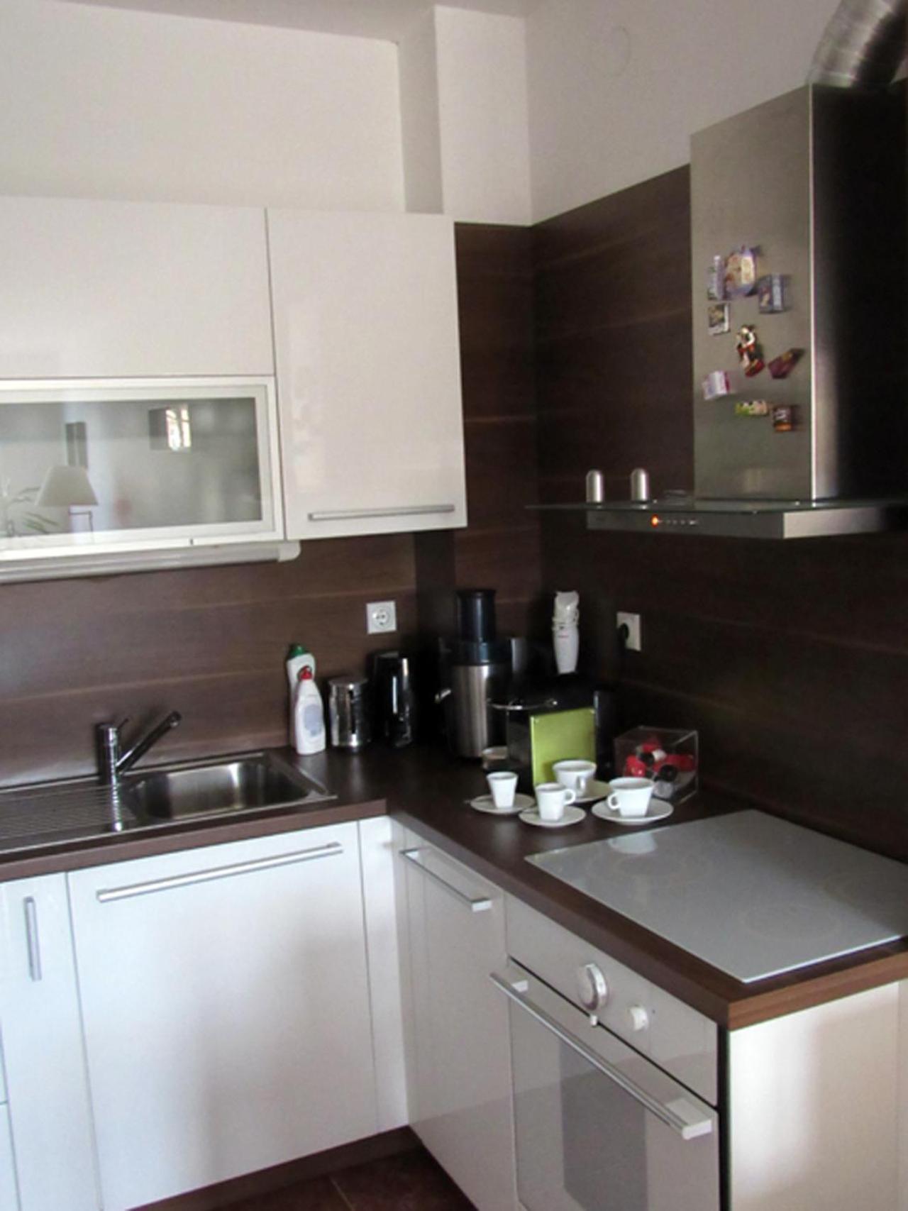 65 Square Meters Designer Apartment In Heart Of City - River View ! Park For Free Nis Exterior photo