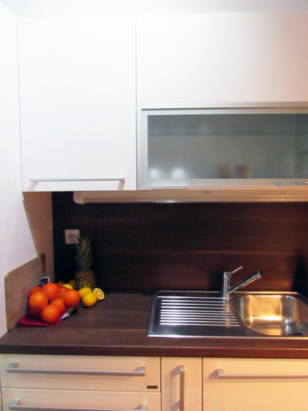 65 Square Meters Designer Apartment In Heart Of City - River View ! Park For Free Nis Exterior photo