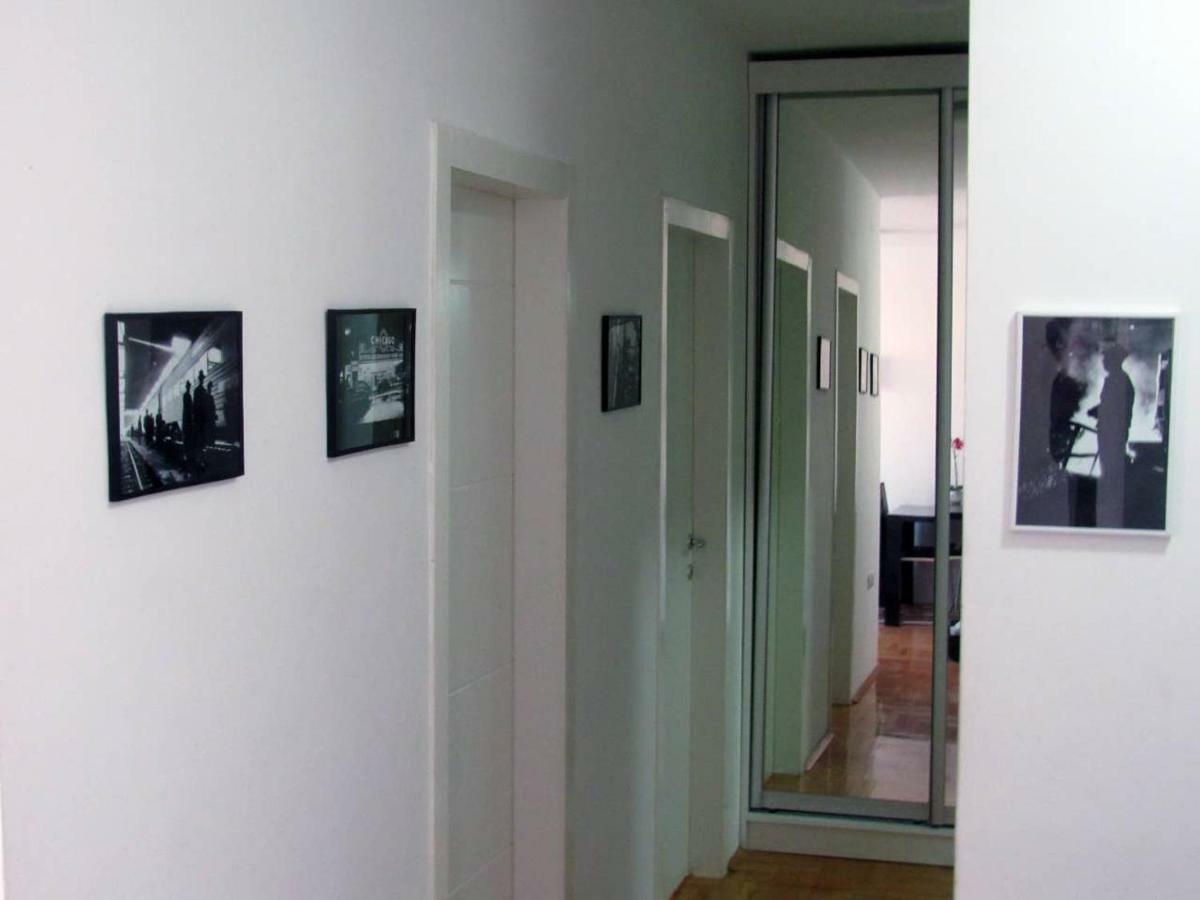 65 Square Meters Designer Apartment In Heart Of City - River View ! Park For Free Nis Exterior photo
